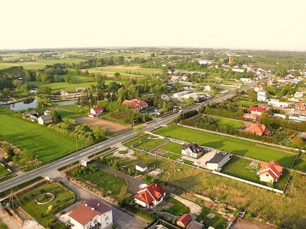 Hotel Maxima Wolanów Exteriör bild
